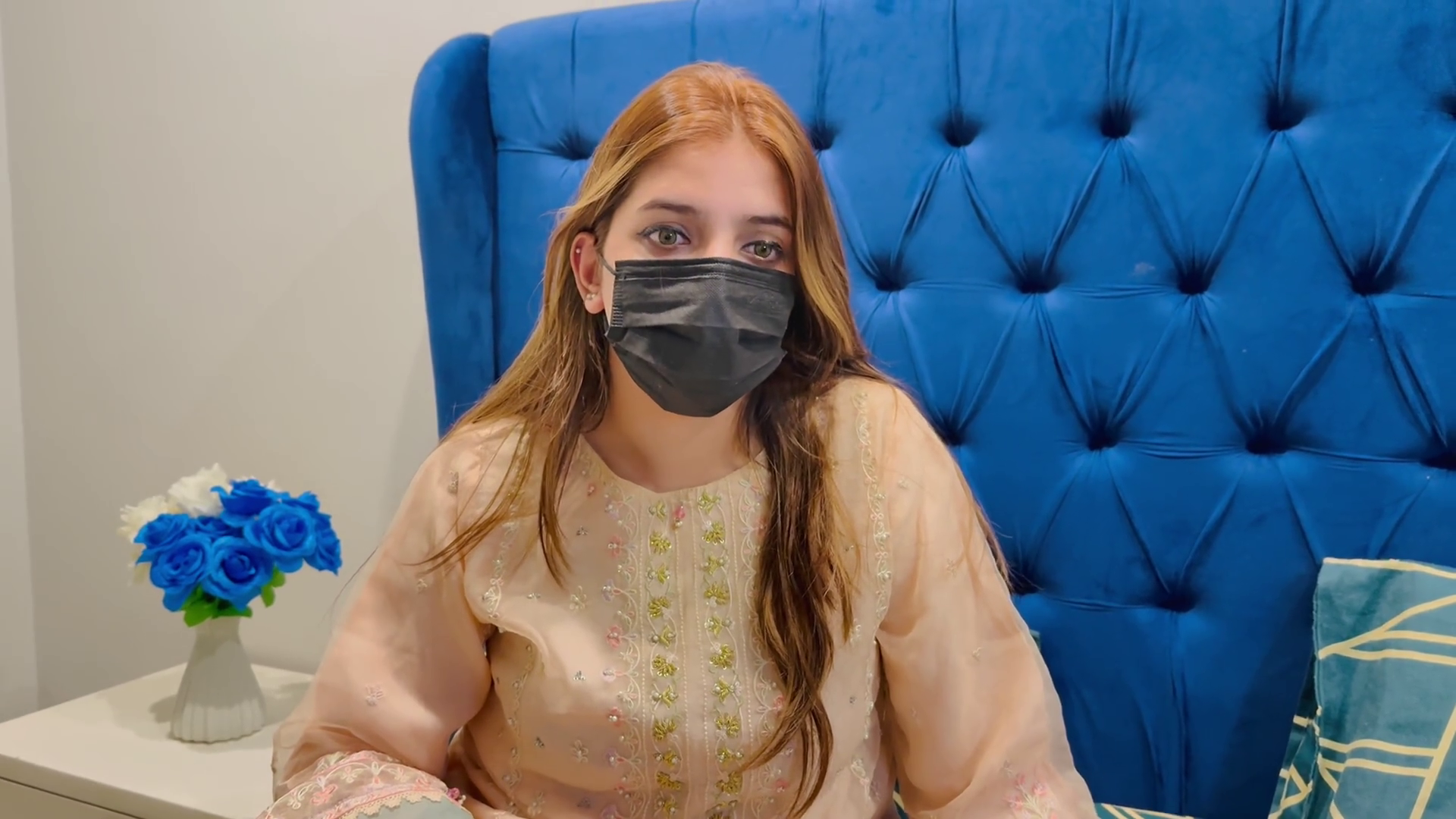 Sara Khan Official